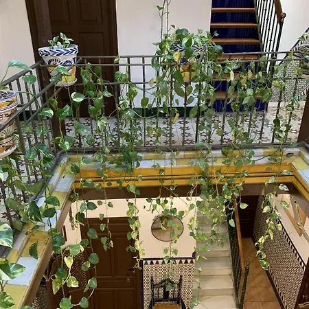 Lisdos Guest house